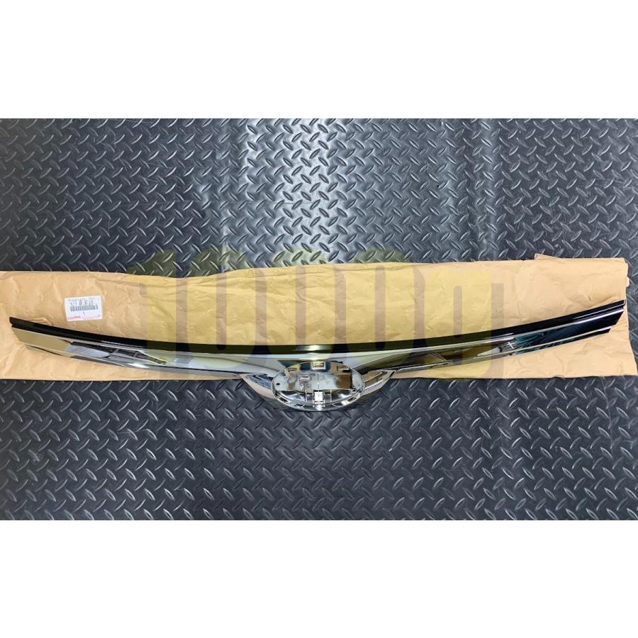 トヨタ純正新品】TOYOTA 未使用品 ☆超希少品☆ ヴォクシー 80 フード