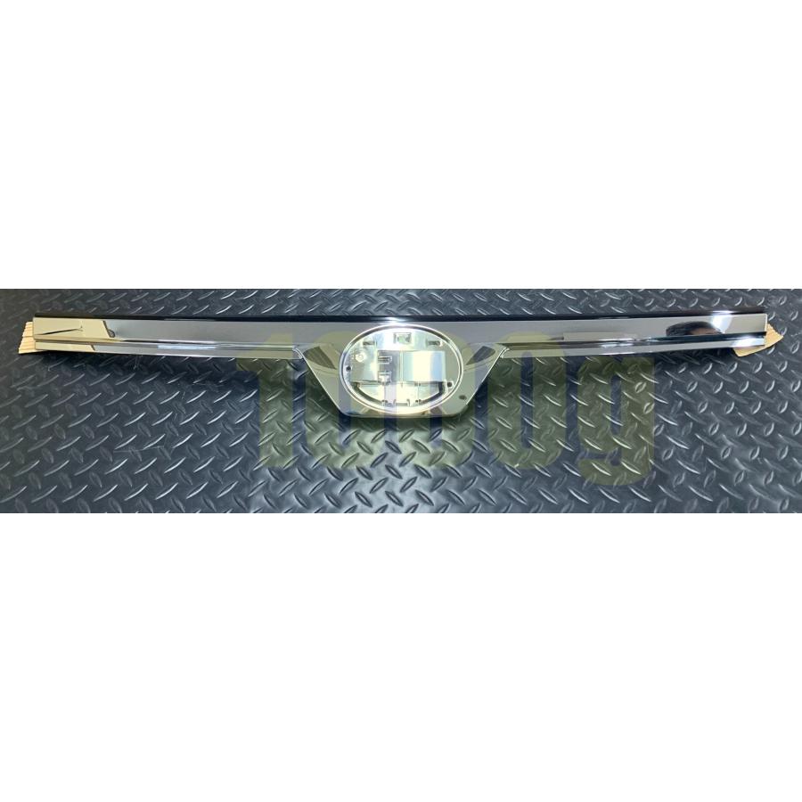 トヨタ純正新品】TOYOTA 未使用品 ☆超希少品☆ ヴォクシー 80 フード
