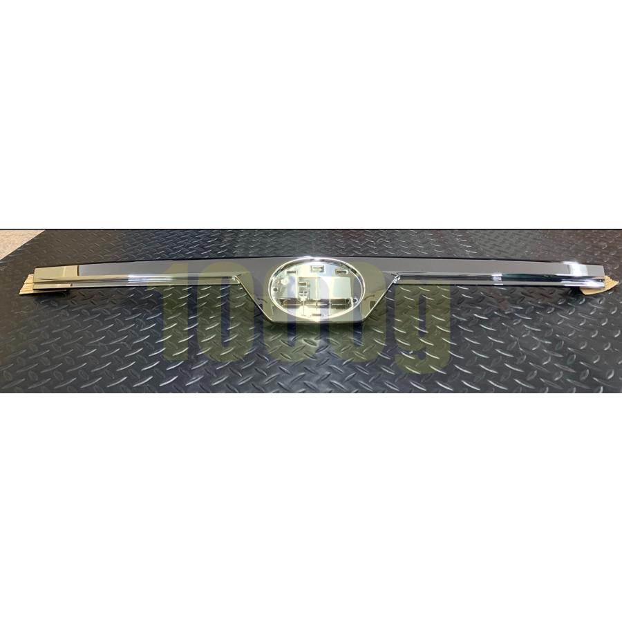 トヨタ純正新品】TOYOTA 未使用品 ☆超希少品☆ ヴォクシー 80 フード