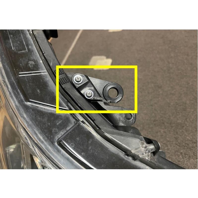 トヨタ純正新品】TOYOTAプリウス 50 右側 運転席側 ヘットライト