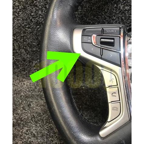 デリカD:5 ステアリングリモコンスイッチ、オーディオリモコンCV1W CV5W 三菱純正新品】MITSUBISHI 未使用品 ☆超希少品☆ デリカ D5