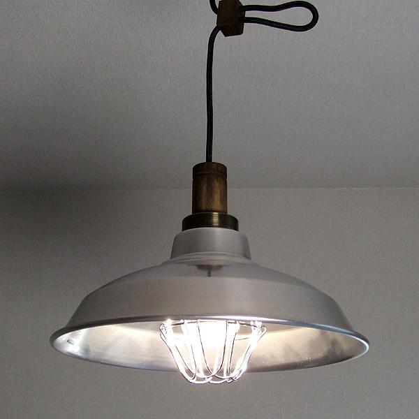 レトロ・アンティーク調 ペンダントライト ３点 レトロ・アンティーク調 ペンダントライト 3点 アンティーク