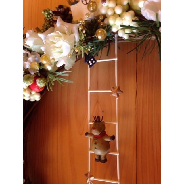 トナカイさんハシゴを登って。。クリスマスリース : 花れん - 通販