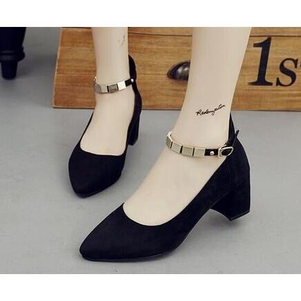 お金を節約 全品大幅値下げ 送料無料 スタッズベルト スエード フラット ローヒール ストラップ 結婚式 秋靴 レディース パンプス 大きいサイズ 痛くない