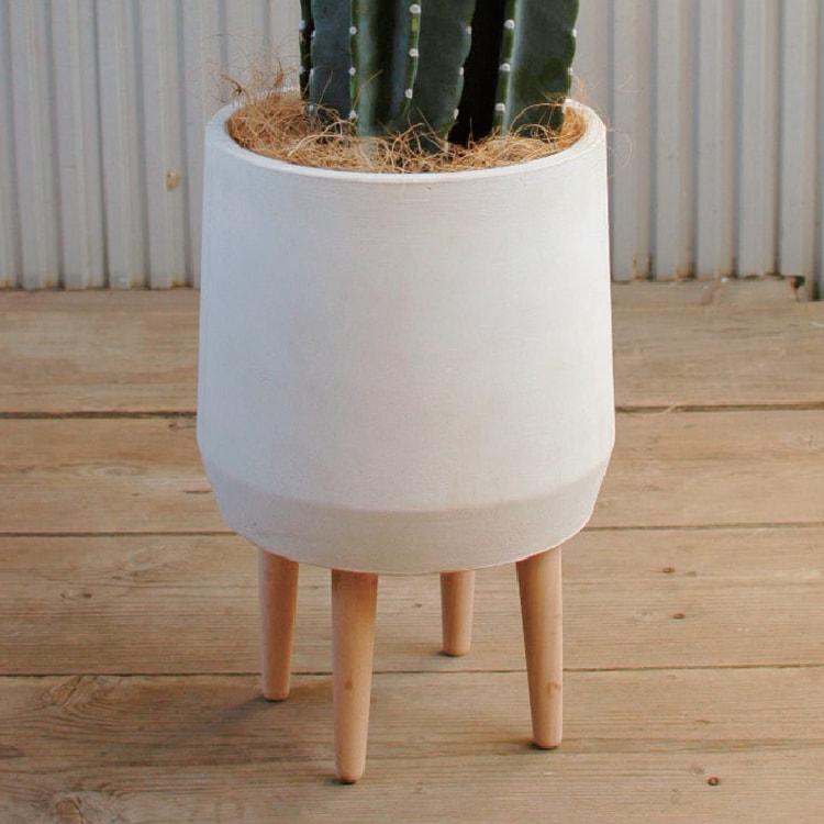 植木鉢 おしゃれ テラコッタ 脚付きの大型鉢カバー St9854 300 10号 30cm St9854 300 植木鉢とテラコッタの専門店 鉢人 通販 Yahoo ショッピング