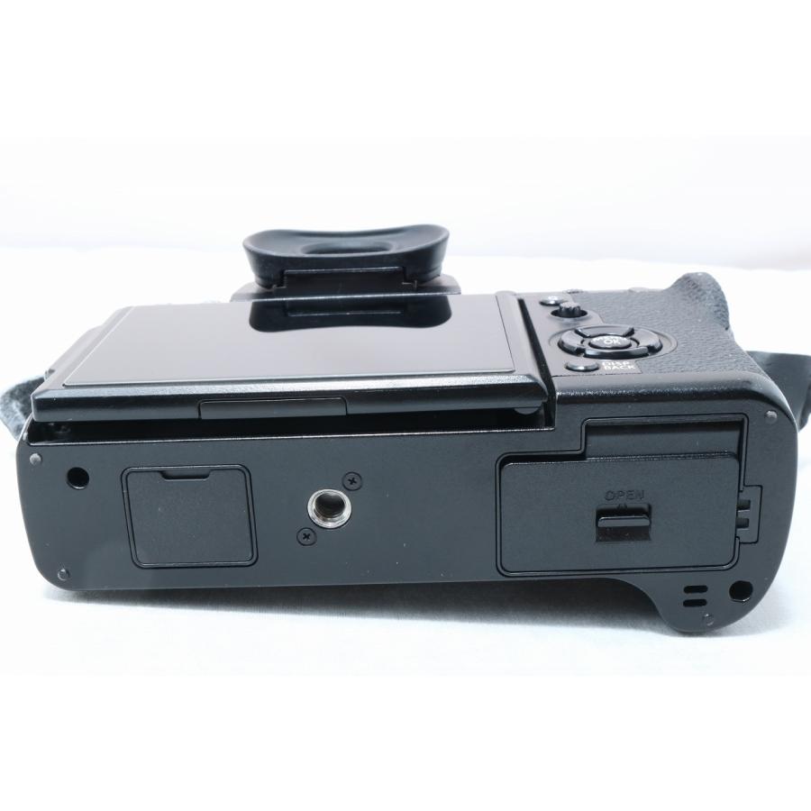 □極上品□ FUJIFILM 富士フィルム ミラーレス一眼カメラ X-T3 ボディ