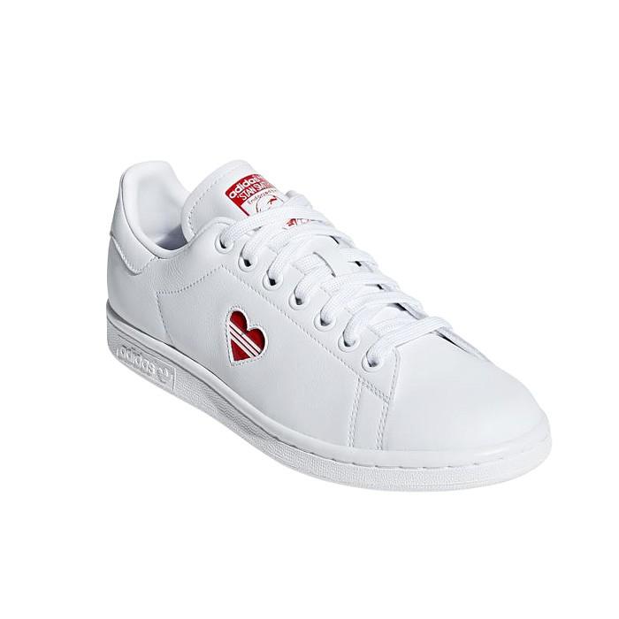 最新モデルが入荷 人気上昇中 Adidas Stan Smith ハートマークがお洒落 スニーカー 日本正規品 Www Usmedicalfunding Com