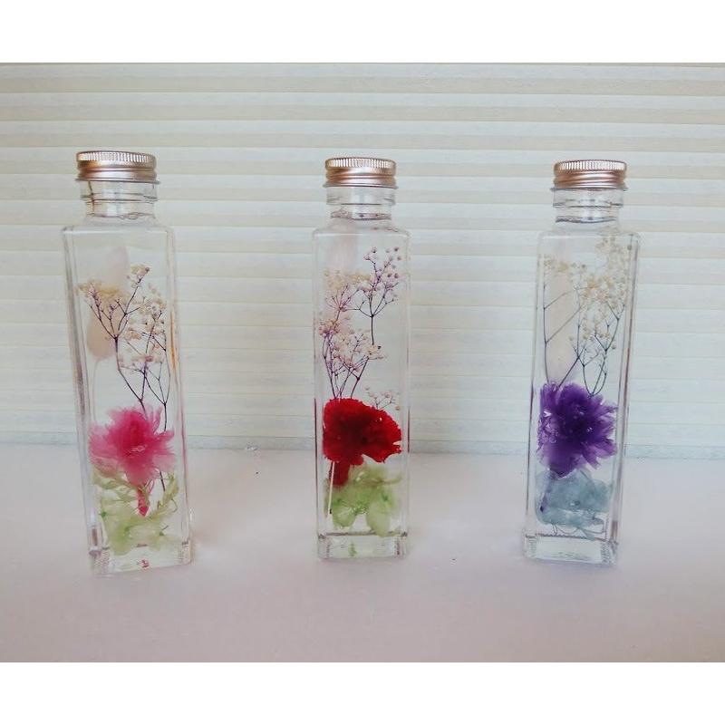 母の日ギフト ハーバリウム 植物標本 角型ガラス製ボトルにいれた大人気のHealing Bottle『カーネーション』｜shop-katakuri