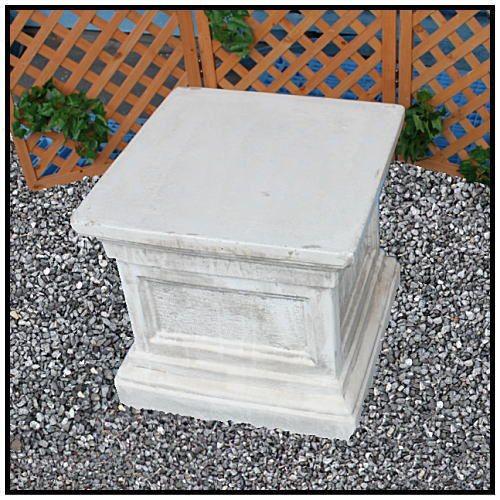 中古品 サントリーニ台座H60cm 洋風庭園 石造大型台座 / イタルガーデン社 PI0313 【TMF2543642378】(91960円)