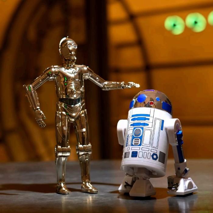 スターウォーズ C-3PO&R2-D2 フィギュア トーキング アクション パワーフォース 並行輸入品 スターウォーズ C-3PO&R2-D2 フィギュア トーキング アクション パワーフォース 並行輸入品