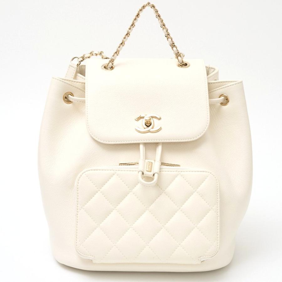 CHANELレザーリュックホワイト