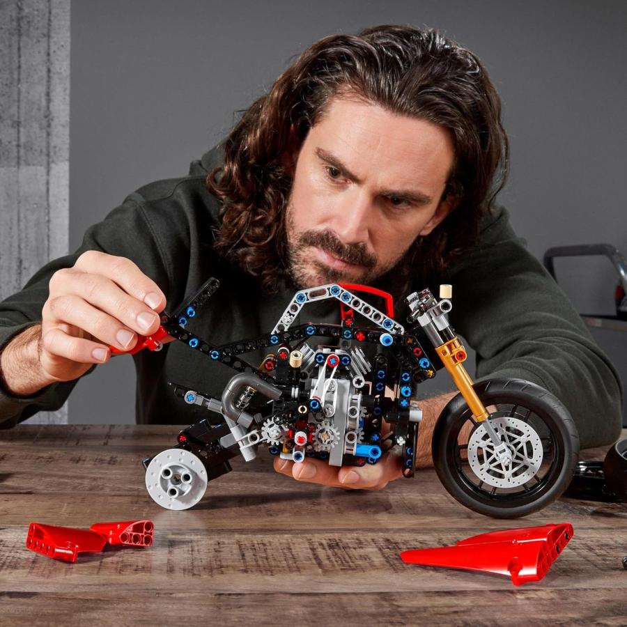 LEGO TECHNIC レゴ テクニック ドゥカティ パニガーレ V4 R 42107