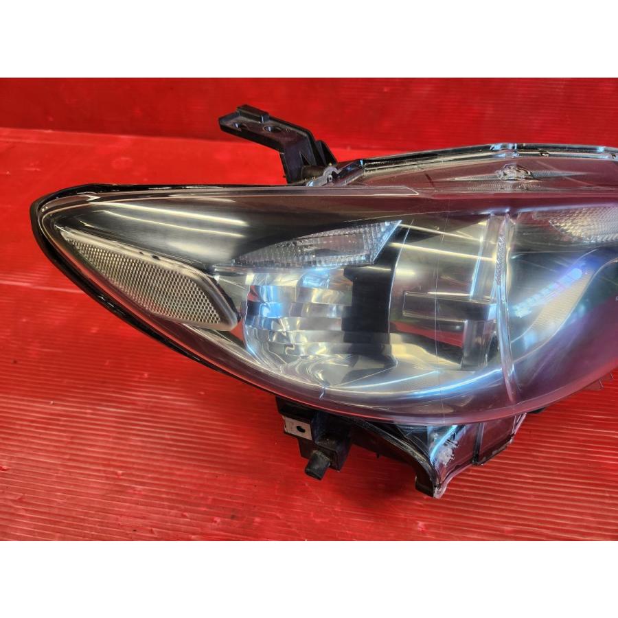 マツダ GJ アテンザ 前期 純正 右 HID ヘッドライト GJ2FP KOITO マツダ GJ アテンザ 前期 純正 右 HID ヘッドライト GJ2FP KOITO