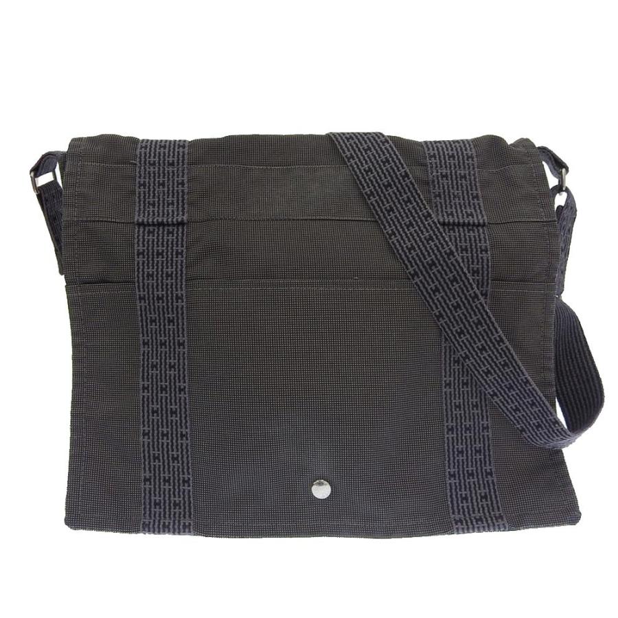 HERMES 黒のキャンバスメッセンジャーバッグ HERMES 黒のキャンバスメッセンジャーバッグ