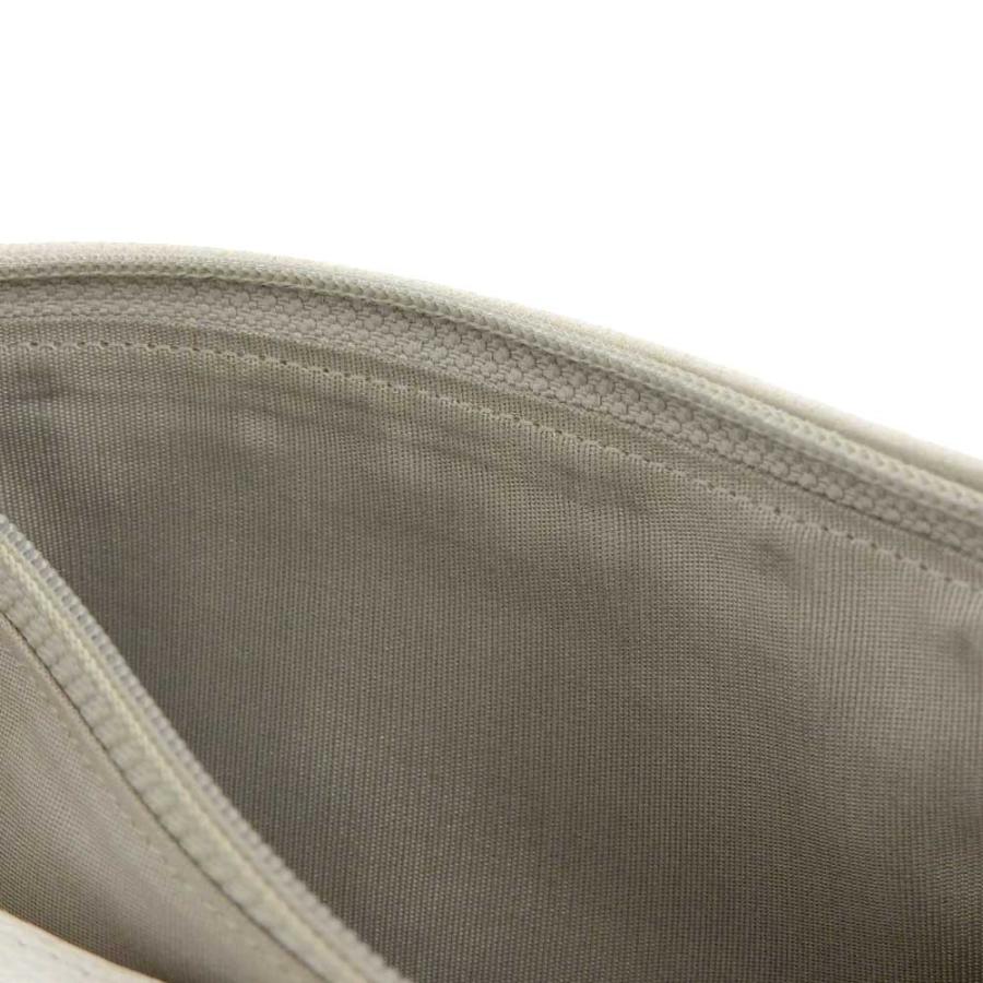 【本物保証】 シャネル CHANEL カメリア ココマーク 二つ折長財布 レザー アイボリー 13番台 シール付 レア 希少 CHANEL（シャネル） カメリア ココマーク 二つ折長財布 レザー