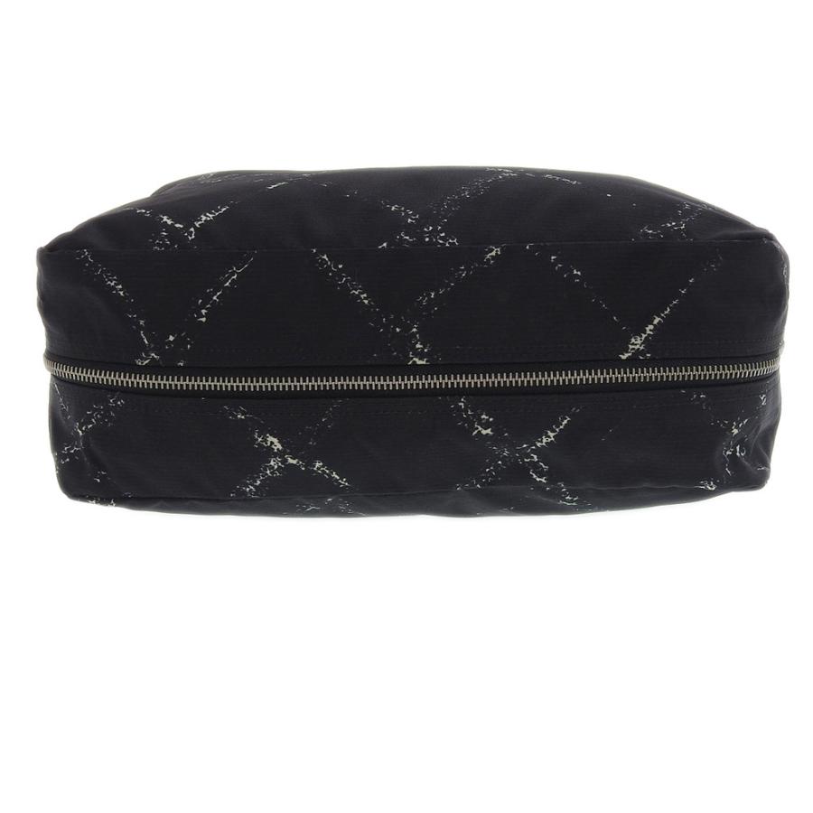 シャネル CHANEL 旧トラベルライン ポーチ ナイロン 黒 シール付 5番台