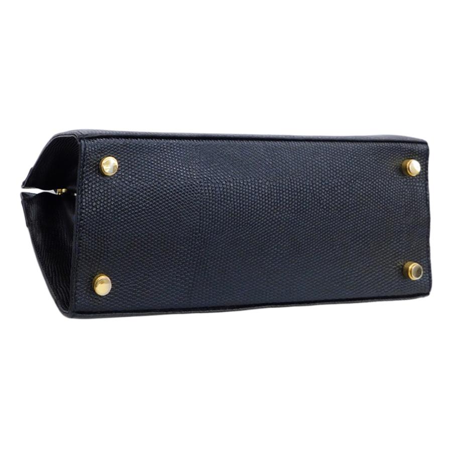 ✨極美品✨サルヴァトーレ フェラガモ ヴァラ 紺色リボン ブラック VARA（Salvatore Ferragamo） サルヴァトーレ フェラガモ