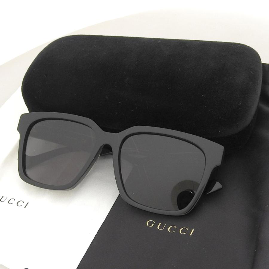 美品 GUCCI グッチ サングラス GG0965SA ブラック ロゴ