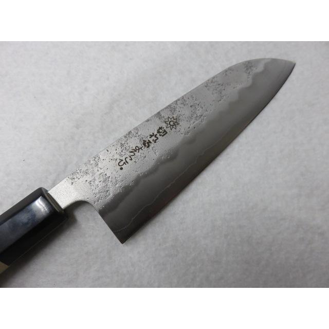 切れるよろこび 銀3鋼 梨地仕上げ 三徳包丁 165mm 水牛八角柄 : SHOP