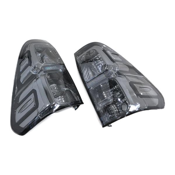 ю 純正交換タイプ トヨタ HILUX REVO GUN125 H27〜 前期 後期 LED