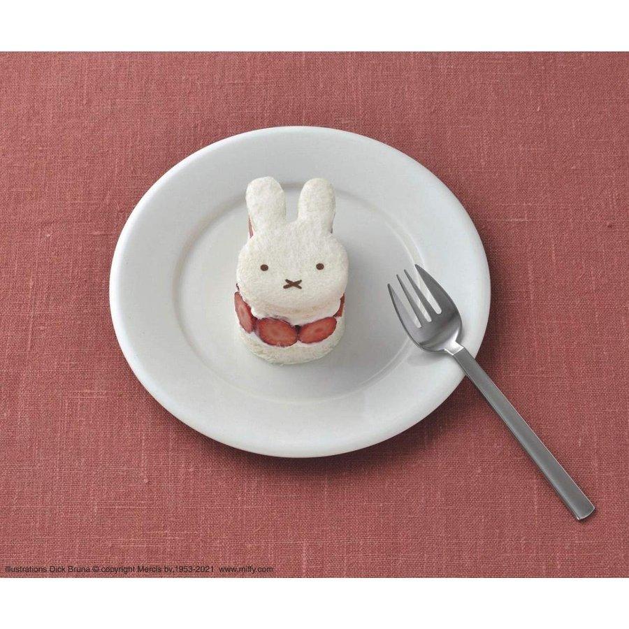 新品 セルクルamp ステンシルつきでもっとかんたん かわいい ミッフィーのカフェレシピ Book 送料無料