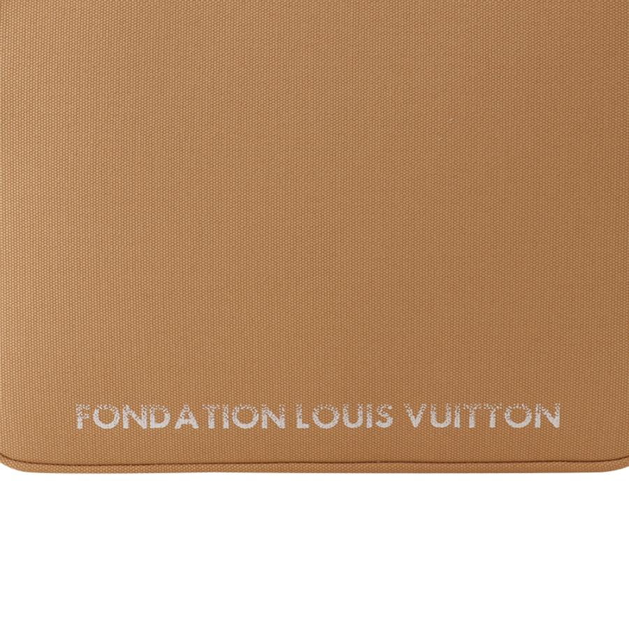 Louis Vuitton Fondation Louis Vuitton フォンダシオンルイヴィトン ルイヴィトン 美術館 Pcケース 13 