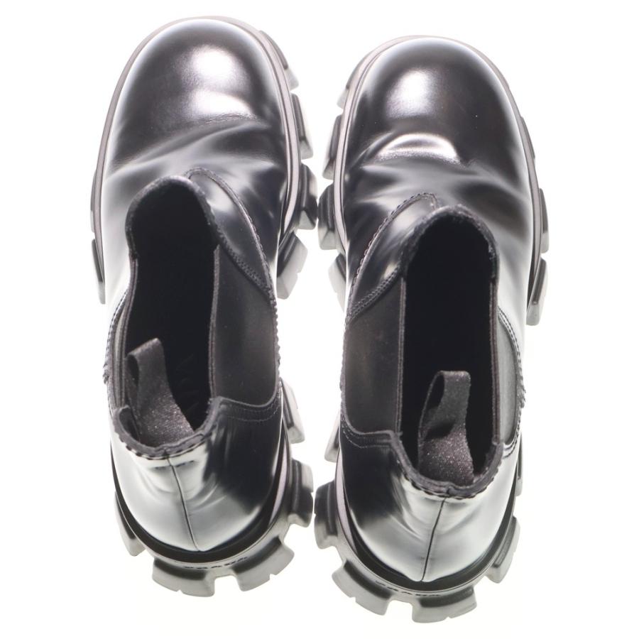 PRADA（プラダ） モノリス ブラッシュドレザー チェルシー サイドゴア