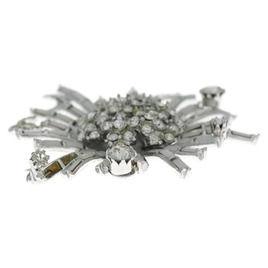 CHANEL シャネル　花型ストーン付き CHANEL（シャネル） ココマーク ラインストーン フラワーブローチ 06C