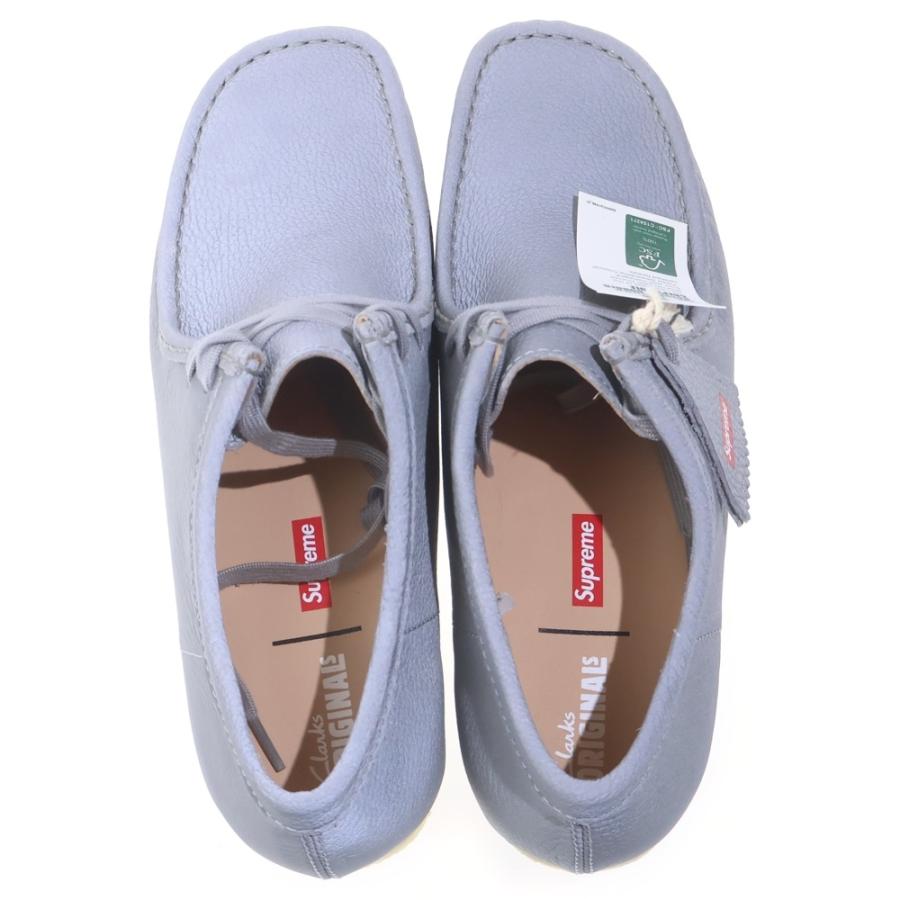 Supreme（シュプリーム） 25SS Clarks Reflective Wallabee Silver