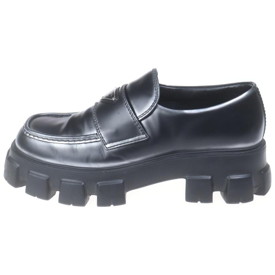 PRADA（プラダ） モノリス ブラッシュドレザー トライアングルロゴ