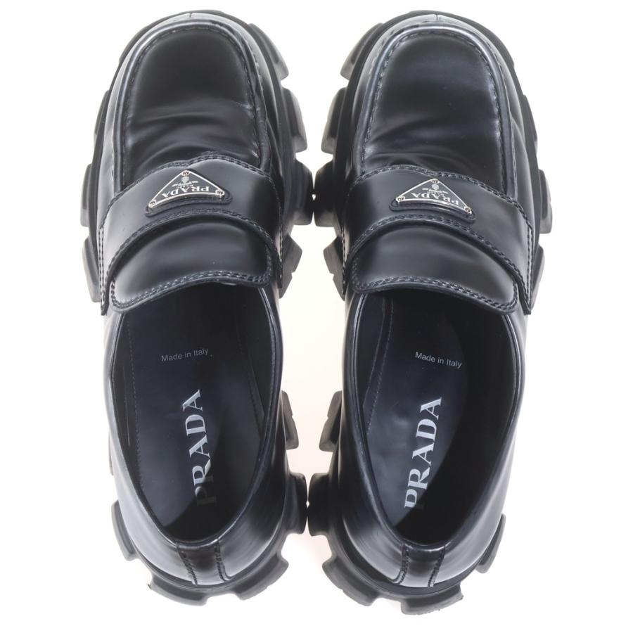 PRADA（プラダ） モノリス ブラッシュドレザー トライアングルロゴ