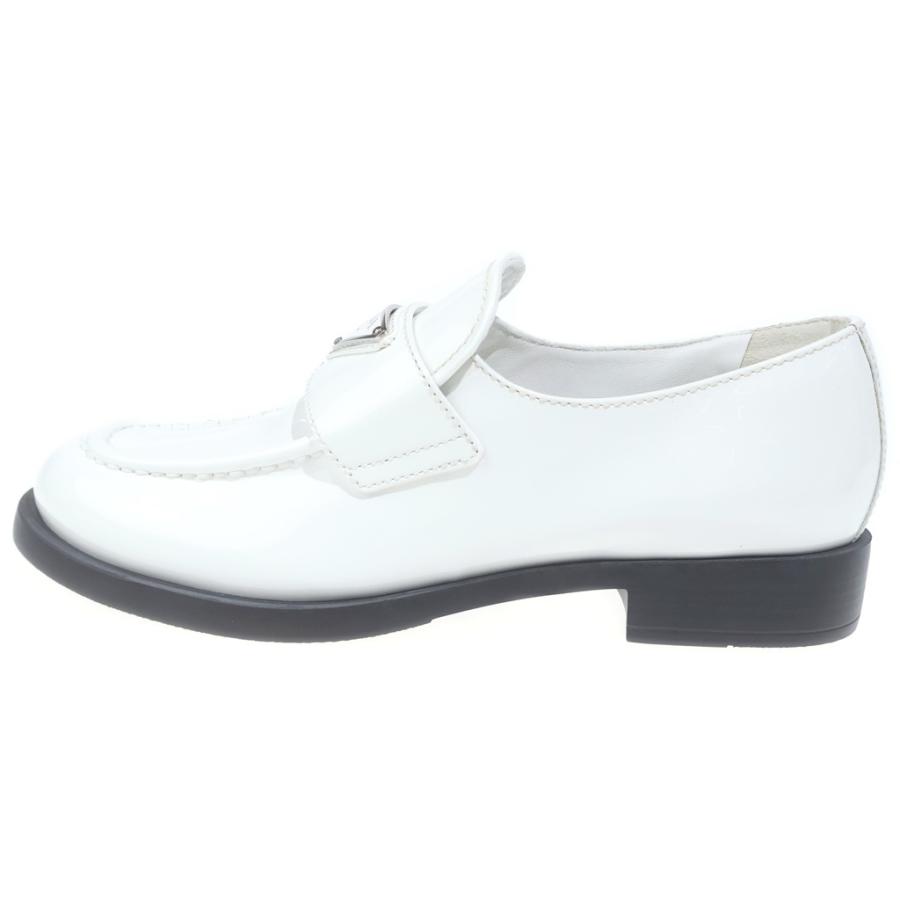 PRADA（プラダ） トライアングルロゴ ローファー レディース 1D329N