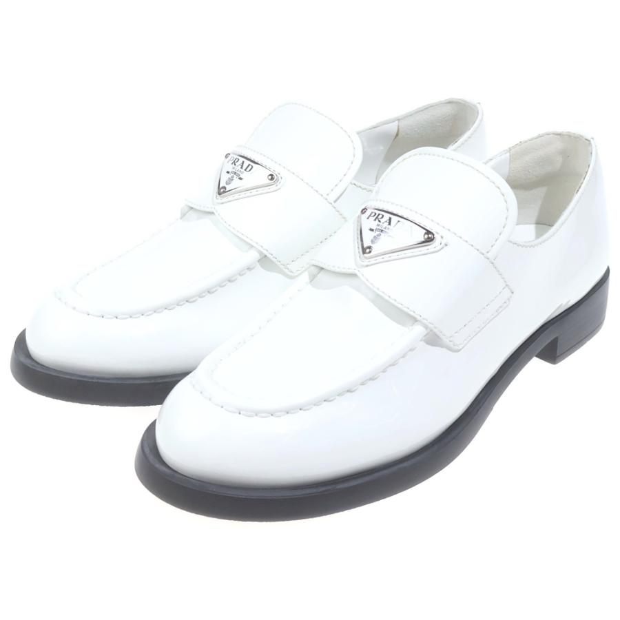 PRADA（プラダ） トライアングルロゴ ローファー レディース 1D329N