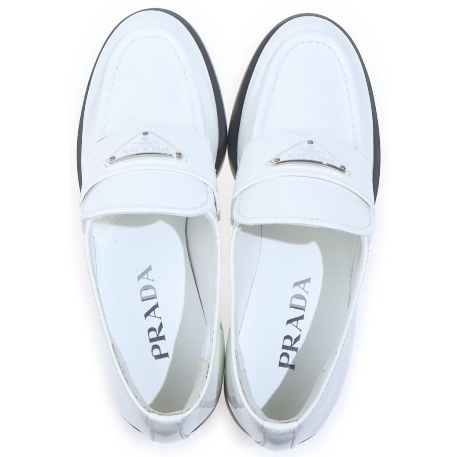 PRADA（プラダ） トライアングルロゴ ローファー レディース 1D329N