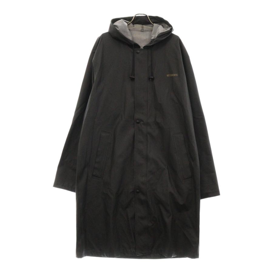 VETEMENTS ヴェトモン 17AW Logo Printed Long Rain Coat VETEMENTS ヴェトモン 17AW Logo Printed Long Rain Coat