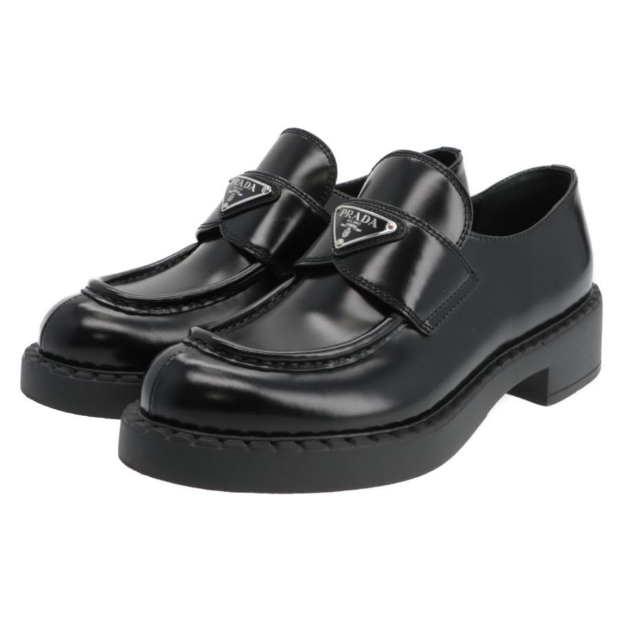 PRADA（プラダ） トライアングルロゴプレート付き チョコレート