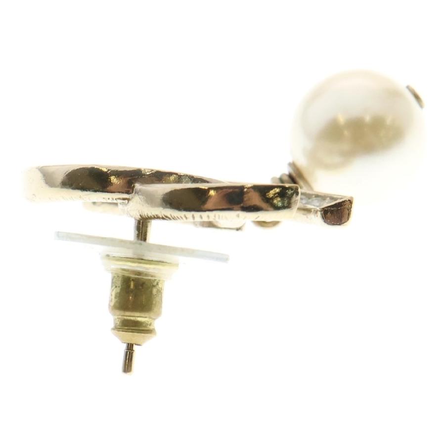 正規品☆シャネル片耳小さめピアス パールラインストーン ココCHANELゴールド 正規品☆シャネル片耳小さめピアス パールラインストーン ココCHANEL