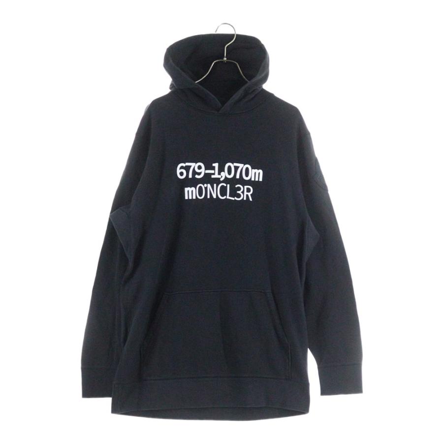 MONCLER（モンクレール） MAGLIA CON CAPPUCCIO フロントロゴプリント