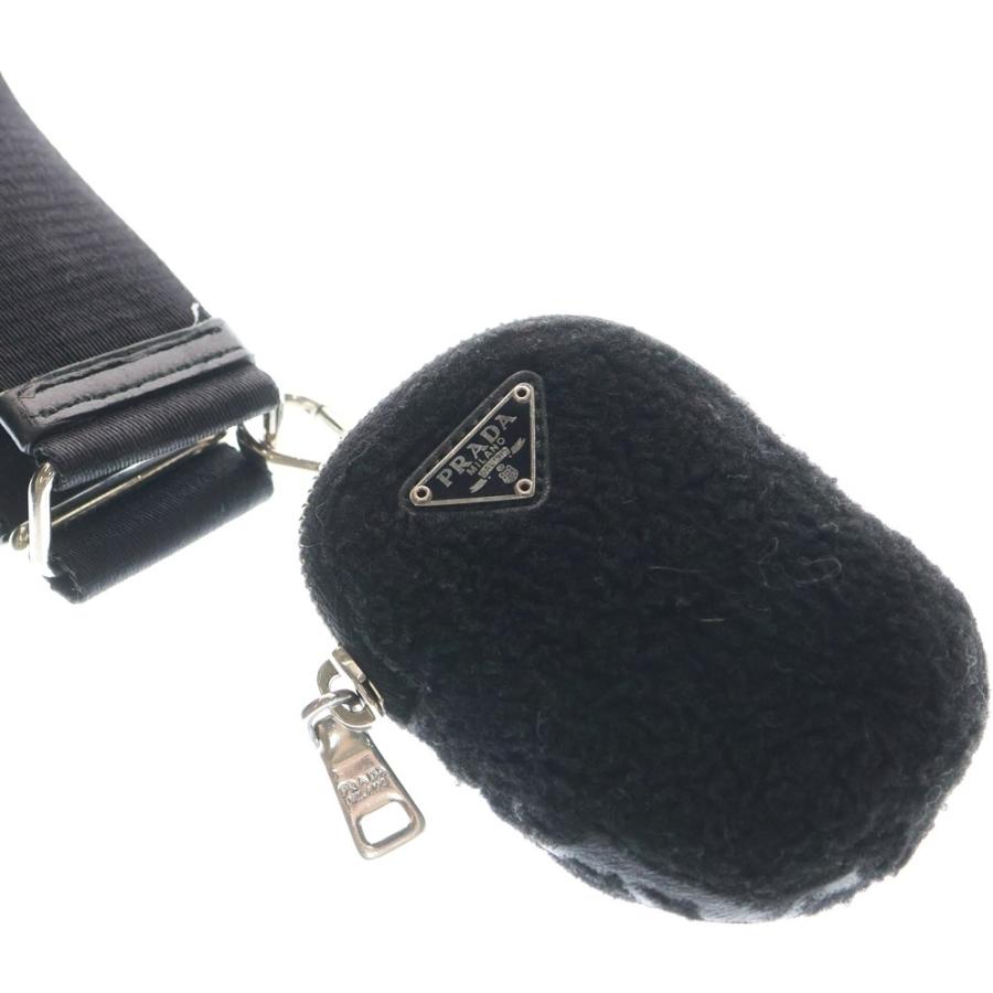 PRADA（プラダ） シープファー ショルダーバッグ 黒 ファー 
