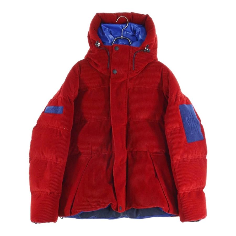 美品✨️モンクレール　ダウンジャケット104ロゴワッペン　レッド MONCLER（モンクレール） ダウンジャケット フーディー ロゴワッペン