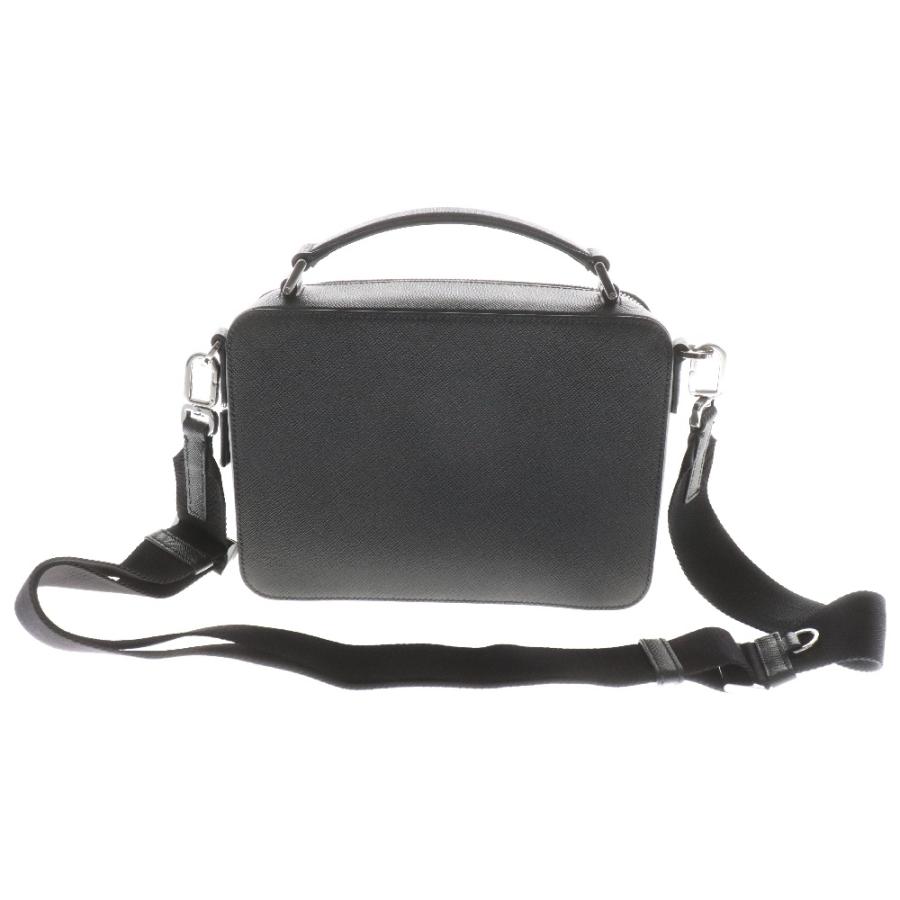 PRADA プラダ ブリック サフィアーノレザー トライアングルロゴ PRADA プラダ ブリック サフィアーノレザー トライアングルロゴ