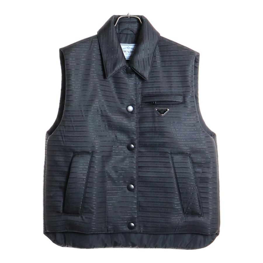 PRADA（プラダ） 三角ロゴプレート Re-Nylon ナイロン パデッド ベスト