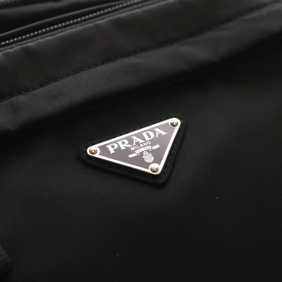 PRADA（プラダ） ナイロン 三角ロゴプレート ボディバッグ ウエスト