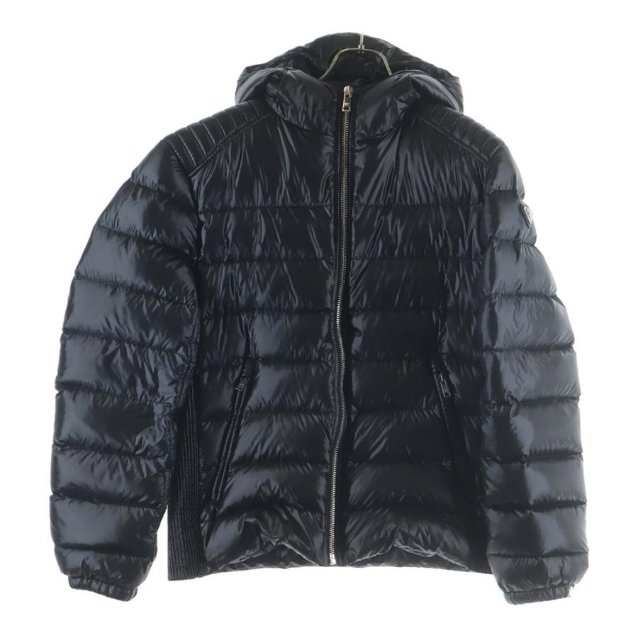美品　PRADA プラダ　ナイロン　ジャケット　三角ロゴプレート PRADA（プラダ） 三角ロゴプレート フード付 ナイロン ダウン