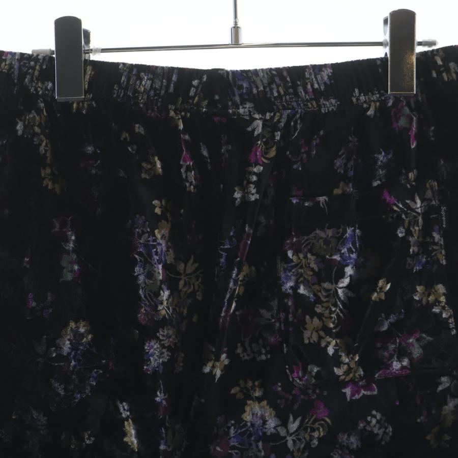 Supreme（シュプリーム） 19AW Floral Velour Shorts アーチロゴ