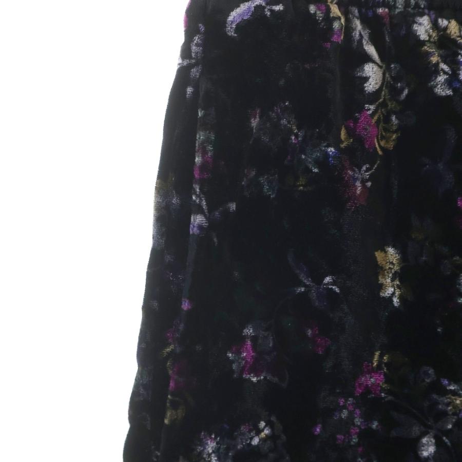 Supreme（シュプリーム） 19AW Floral Velour Shorts アーチロゴ