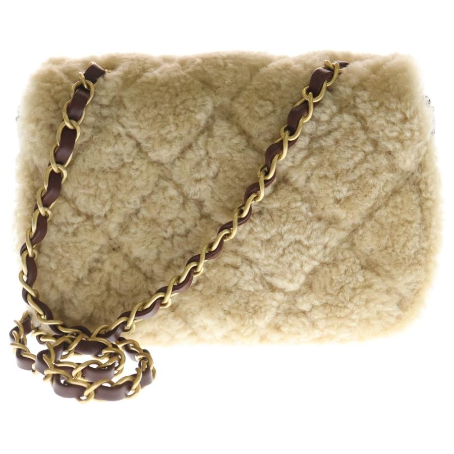 CHANEL（シャネル） マトラッセ ムートン ミニフラップバッグ