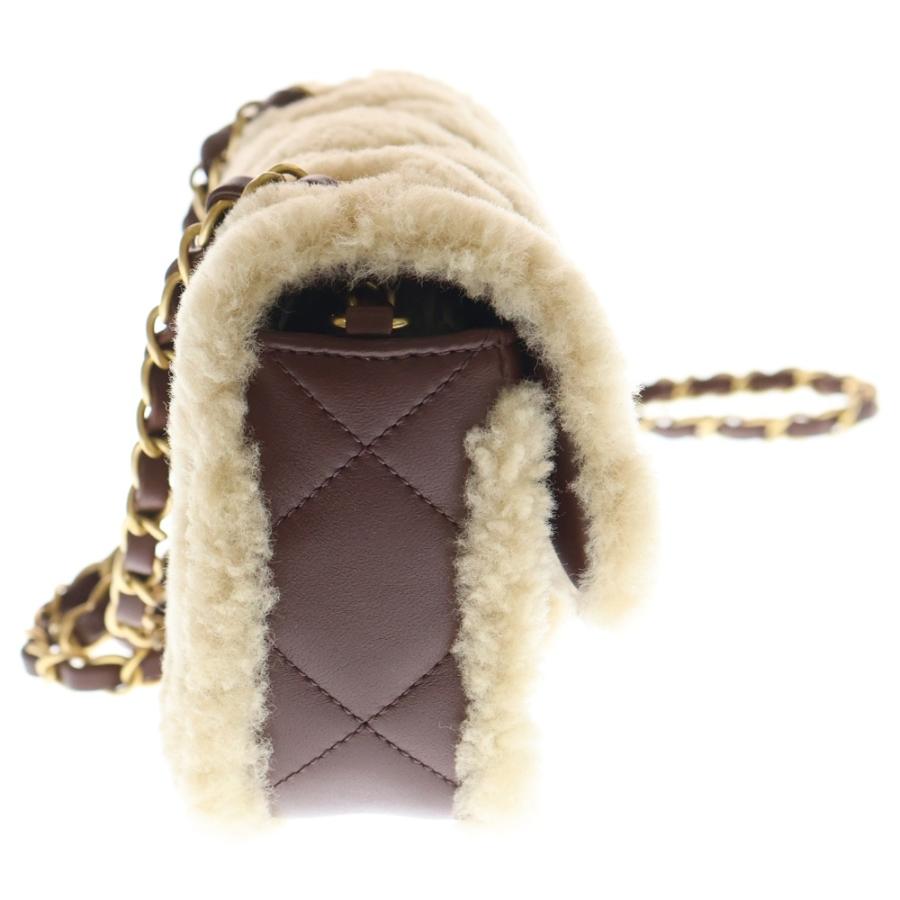 CHANEL（シャネル） マトラッセ ムートン ミニフラップバッグ