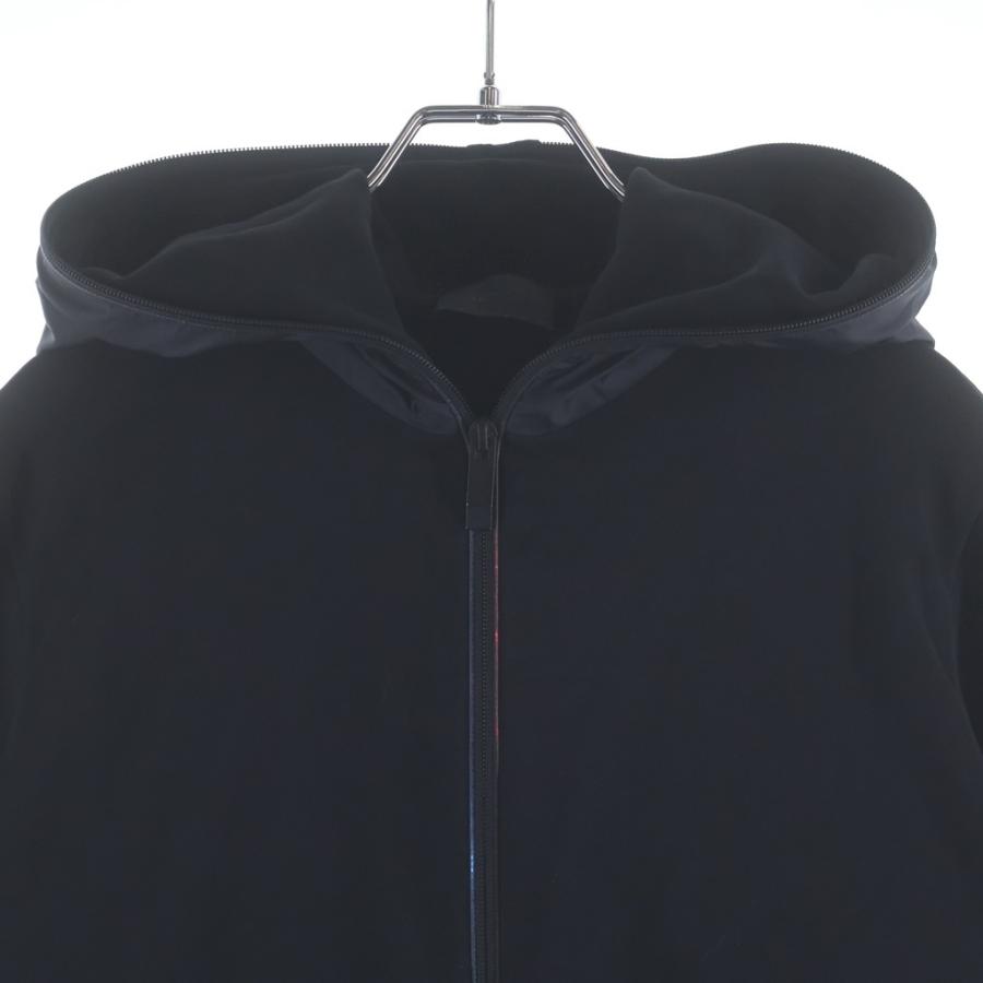 MONCLER（モンクレール） 25AW ラバーワッペンロゴ ナイロン切り替え