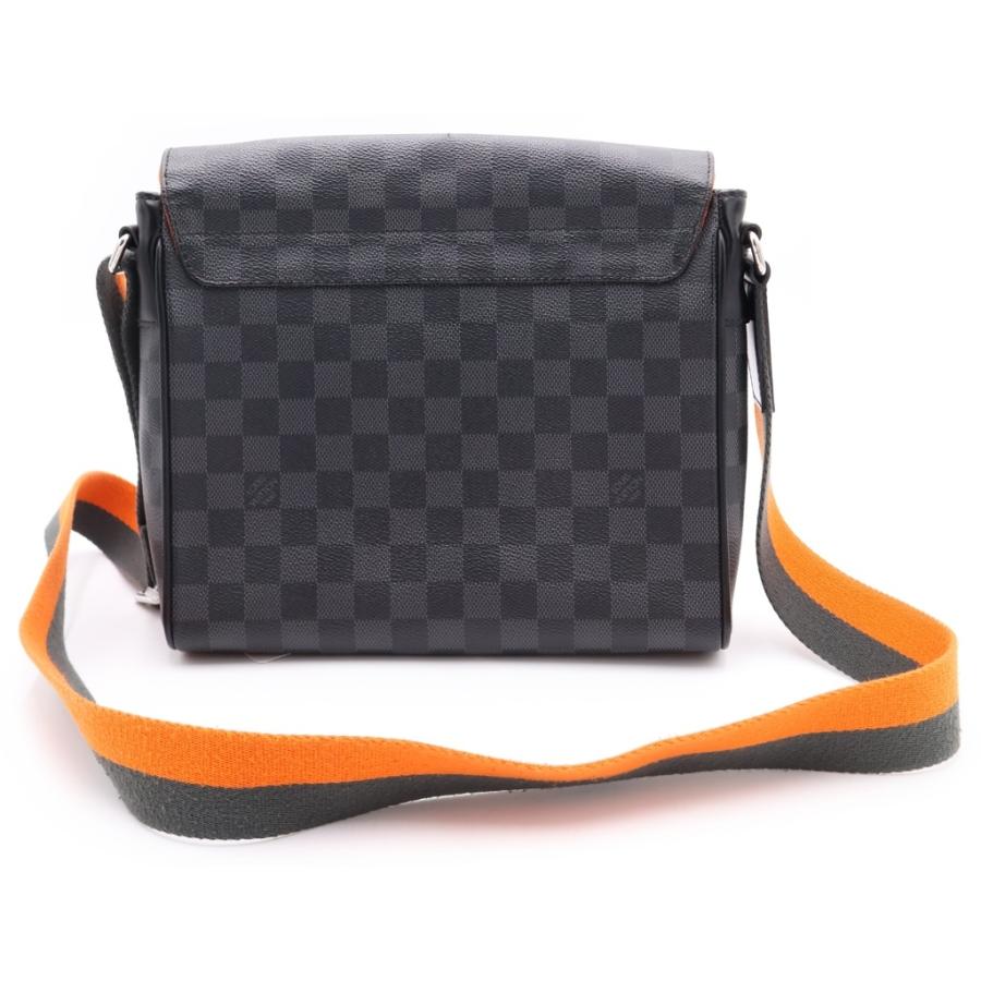 Louis Vuitton ダミエ・グラフィット ショルダーバッグ LOUIS VUITTON（ルイ・ヴィトン） ダミエグラフィット ディストリクト